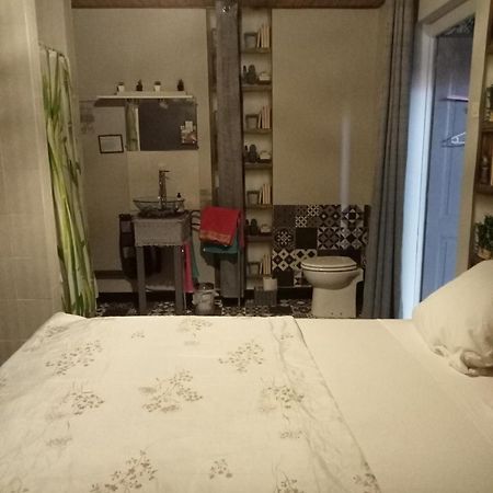 Le Repaire Des Ecureuils Bed & Breakfast Bourg-Argental Eksteriør bilde